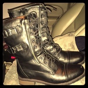 Dollhouse Ladies Black Boots 8 1/2